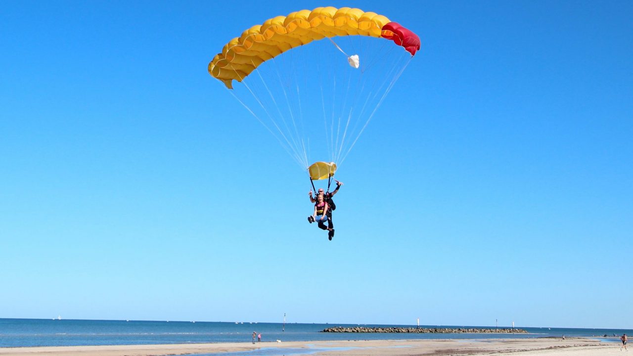 Video for Semaphore Skydiving