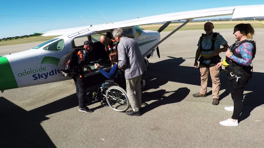 Shirley Elliot Handicapable tandem skydive