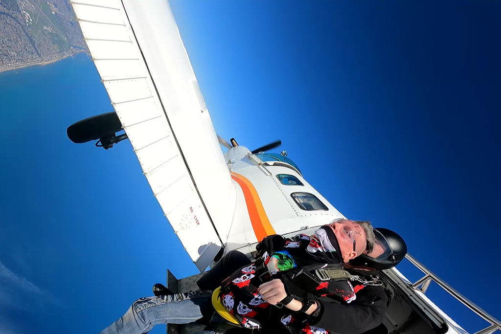 Tandem Skydiving at 15000 Feet